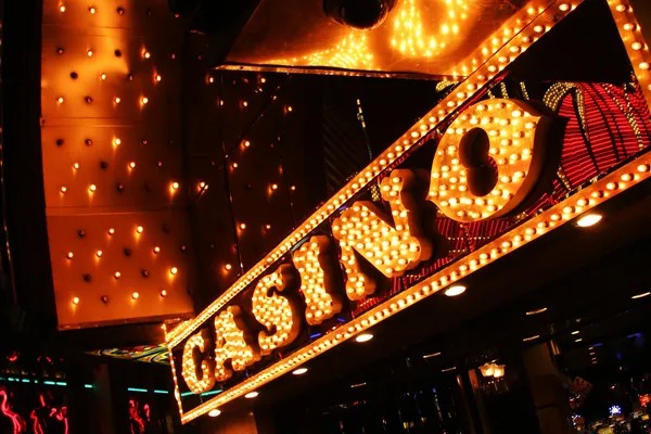 Live European Roulette wheel with dealer at jpsonik casino